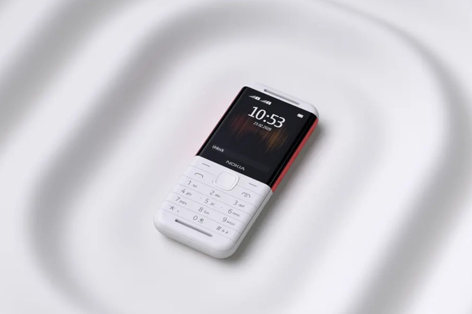 Nokia 5310: điện thoại "cục gạch" hot không kém smartphone