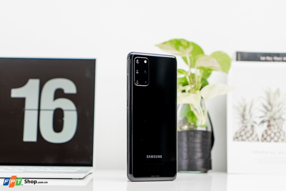 Galaxy S20+ (ảnh 1) Galaxy S20+ (ảnh 1)