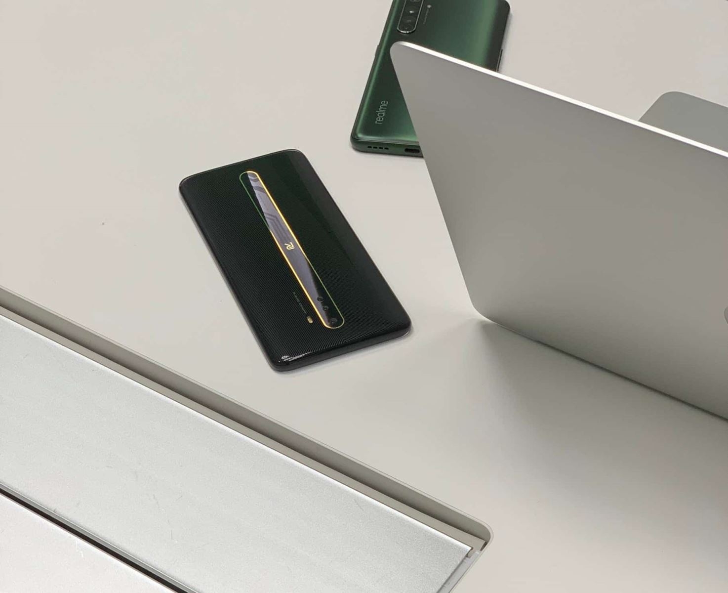 Rò rỉ smartphone mới của Realme - có thể là điện thoại chơi game