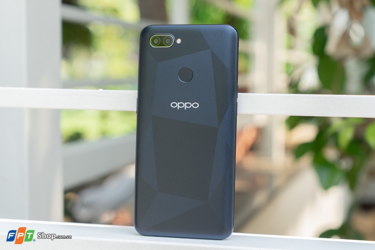 OPPO A12