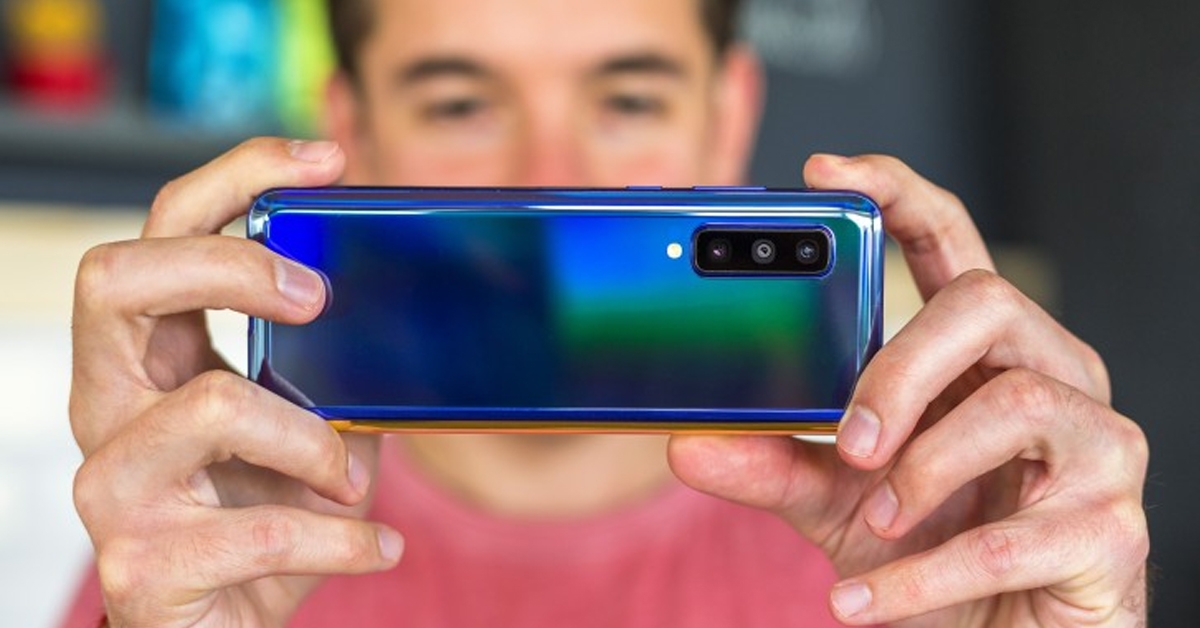 Samsung Galaxy Fold nhận tính năng camera mới từ Galaxy S20, kèm bản vá Android tháng 5/2020