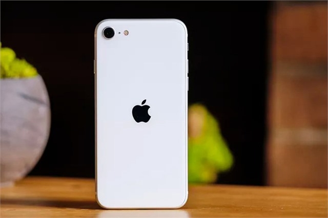 iPhone SE 2020 02