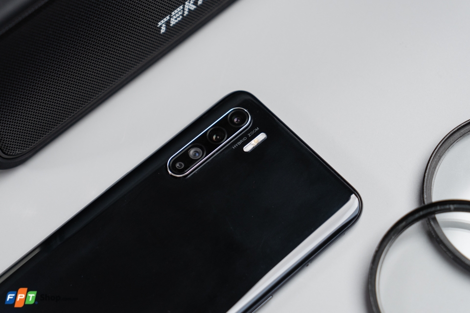 OPPO Reno3