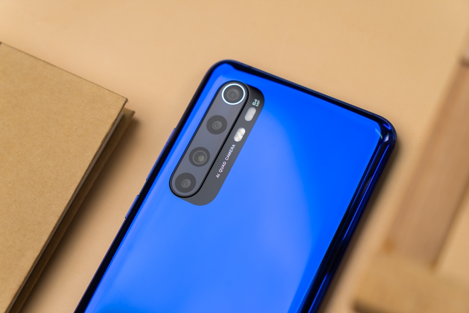 trên tay Mi Note 10 Lite