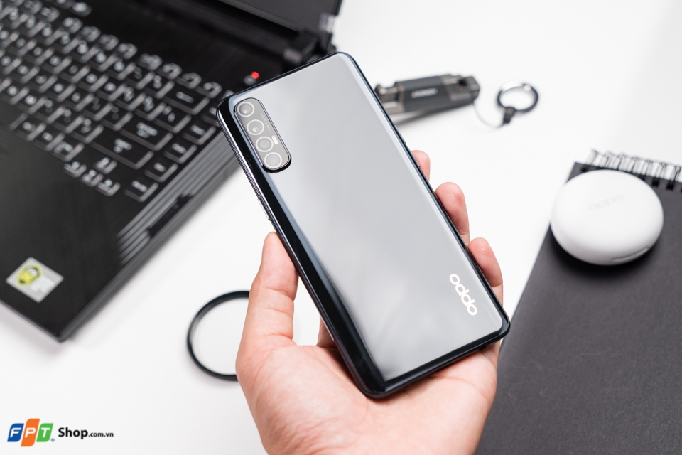 OPPO Reno3 Pro