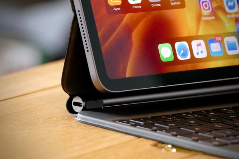 Có thêm Magic Keyboard nhưng iPad Pro vẫn chưa đủ sức để thay thế MacBook ảnh 3