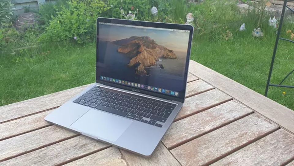 Tính năng còn thiếu trên MacBook Pro 13 inch 2002 (ảnh 2) Tính năng còn thiếu trên MacBook Pro 13 inch 2002 (ảnh 2)