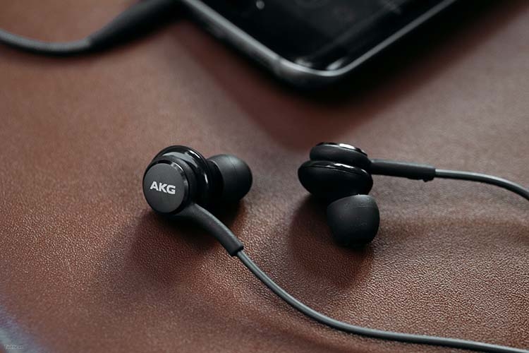 In-ear Headphone  1
