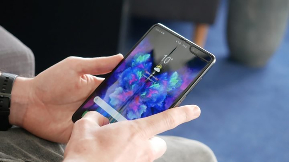 Samsung có thể sớm bán Galaxy Fold Special Edition với giá 1.100 USD Samsung có thể sớm bán Galaxy Fold Special Edition với giá 1.100 USD
