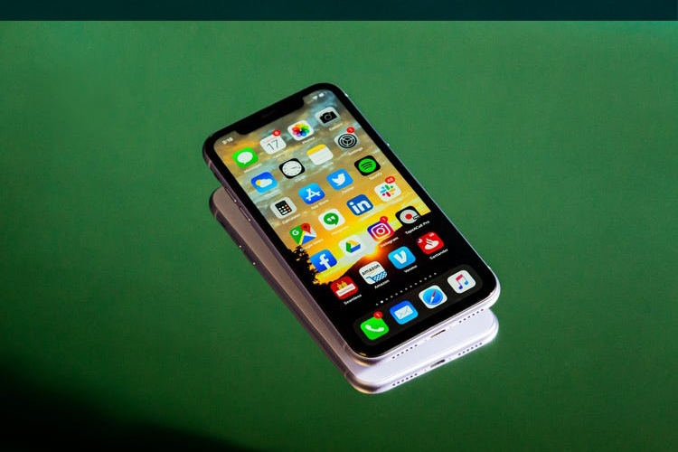 iPhone 12