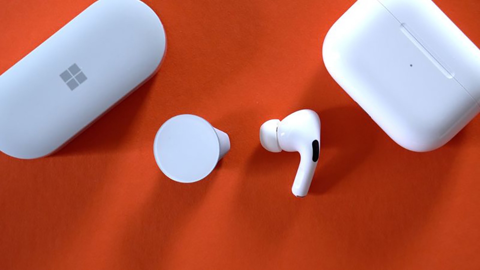 So sánh Surface Ear và Apple AirPods (ảnh 7) So sánh Surface Ear và Apple AirPods (ảnh 7)