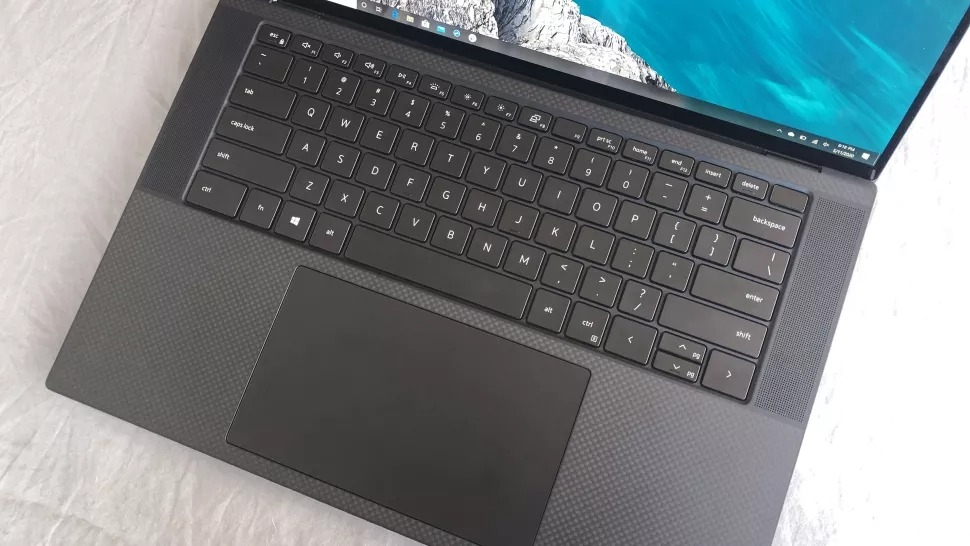 Dell XPS 15 2020 07