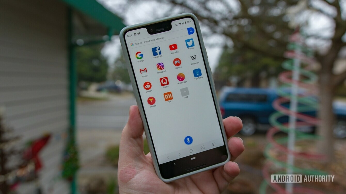 Đánh đổi quyền riêng tư để sở hữu một chiếc smartphone giá rẻ liệu có đáng? Đánh đổi quyền riêng tư để sở hữu một chiếc smartphone giá rẻ liệu có đáng?