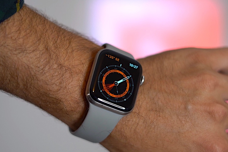 So với Apple Watch đời đầu, Apple Watch series 5 đã thay đổi mạnh mẽ ra sao? 5