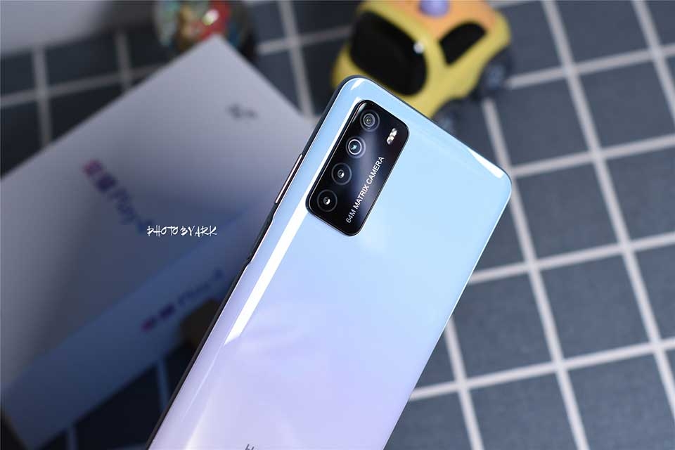 Honor Play 4