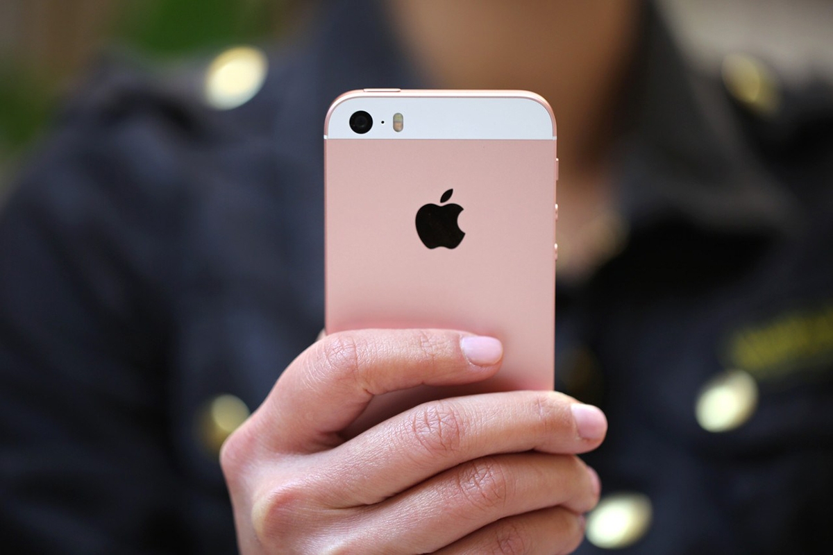 iPhone SE