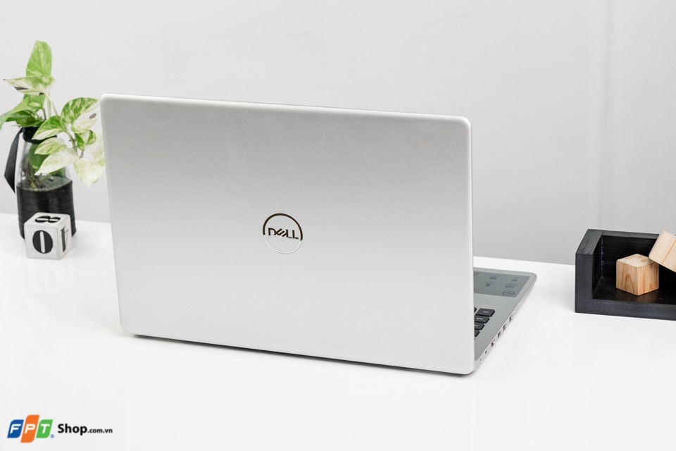 Những điều bạn cần chú ý khi mua laptop năm 2020