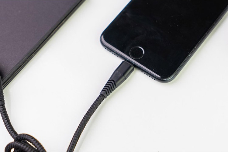 5 yếu tố để bạn chọn mua cáp sạc điện thoại an toàn và hiệu quả 1
