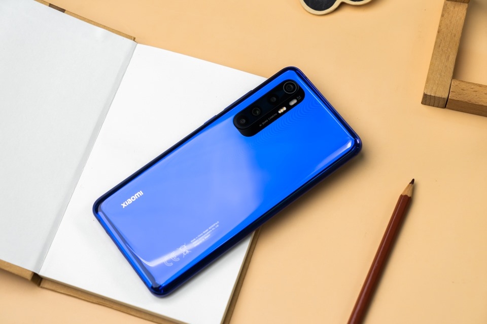 Đánh giá thiết kế Xiaomi Mi Note 10 Lite