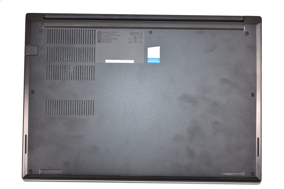 Trên tay Lenovo ThinkPad E14