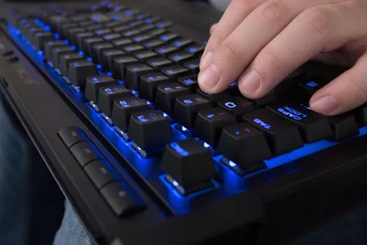 Tìm bàn phím gaming gọn gàng mà vẫn hiệu quả? Đừng bỏ qua Corsair K63 4