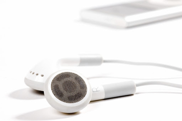 Từ EarPods tới AirPods Pro: Tai nghe iPhone đã thay đổi ra sao theo thời gian? 2