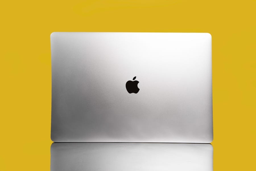 MacBook trong tương lai sẽ rất giống iPhone và đây là điều cần thiết