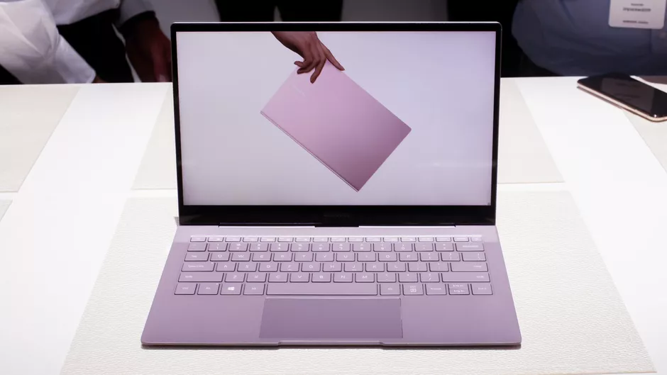 Samsung Galaxy Book S sử dụng vi xử lí Hybrid mới của Intel