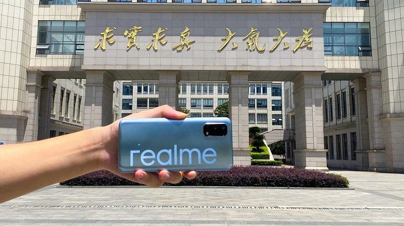 Realme V5
