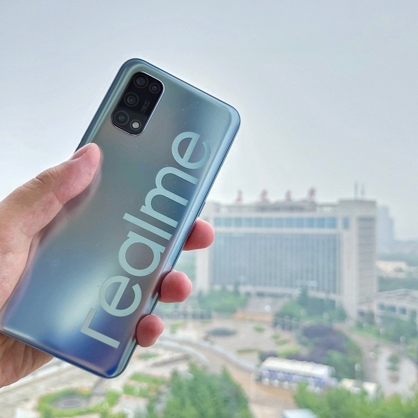 Realme V5