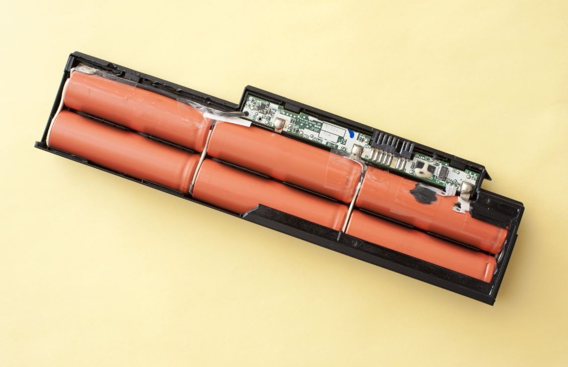 Pin 3 cell là gì? Laptop pin 3 cell có thời lượng bao lâu? 4