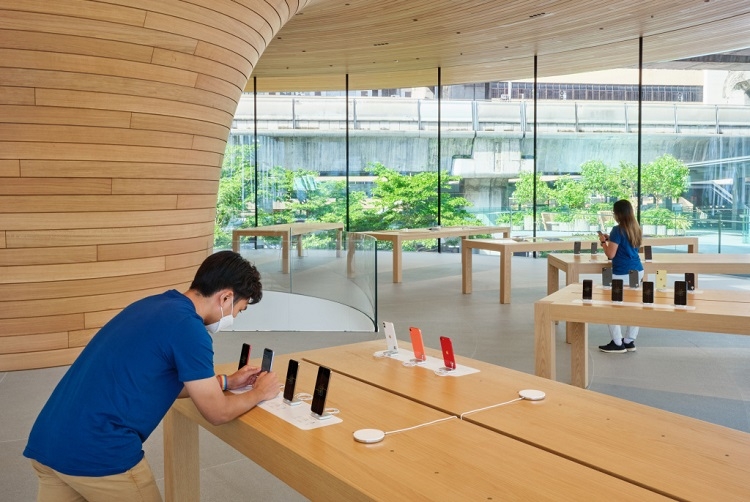 Apple Central World