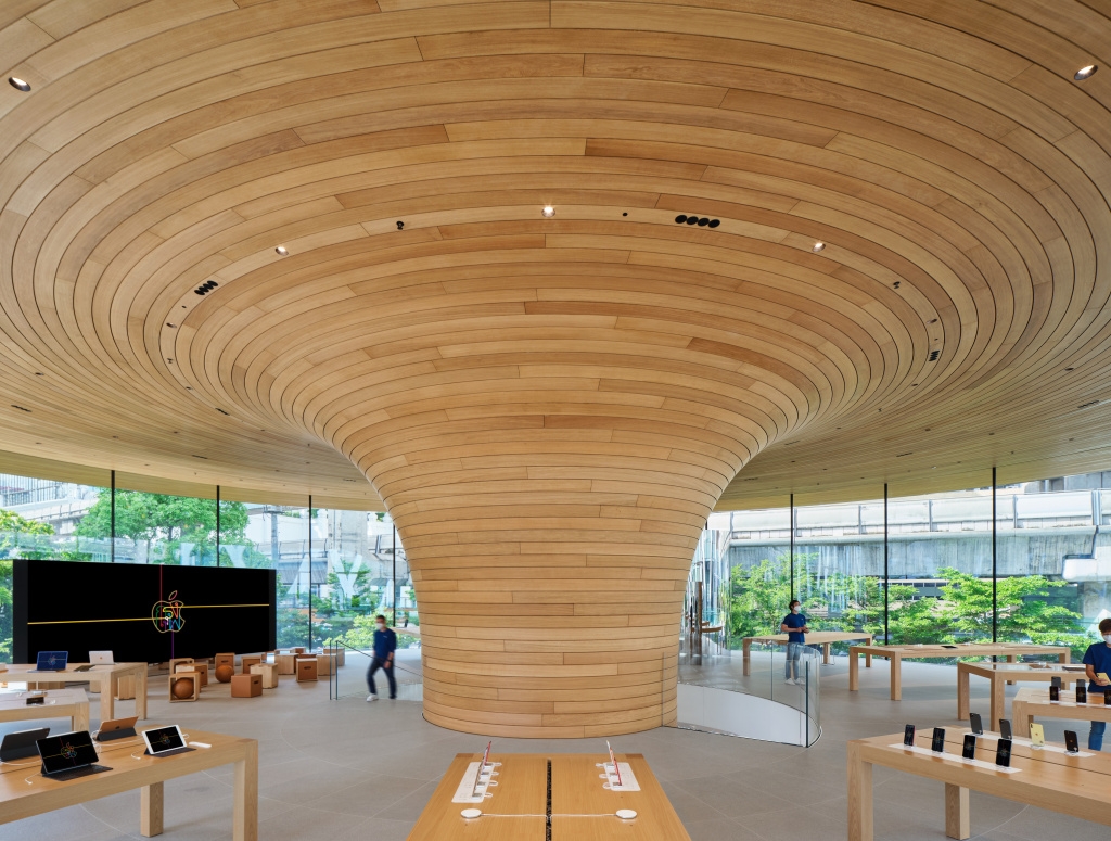 Apple chia sẻ bộ ảnh với phong cách kiến trúc độc đáo của cửa hàng Apple Central World Thái Lan