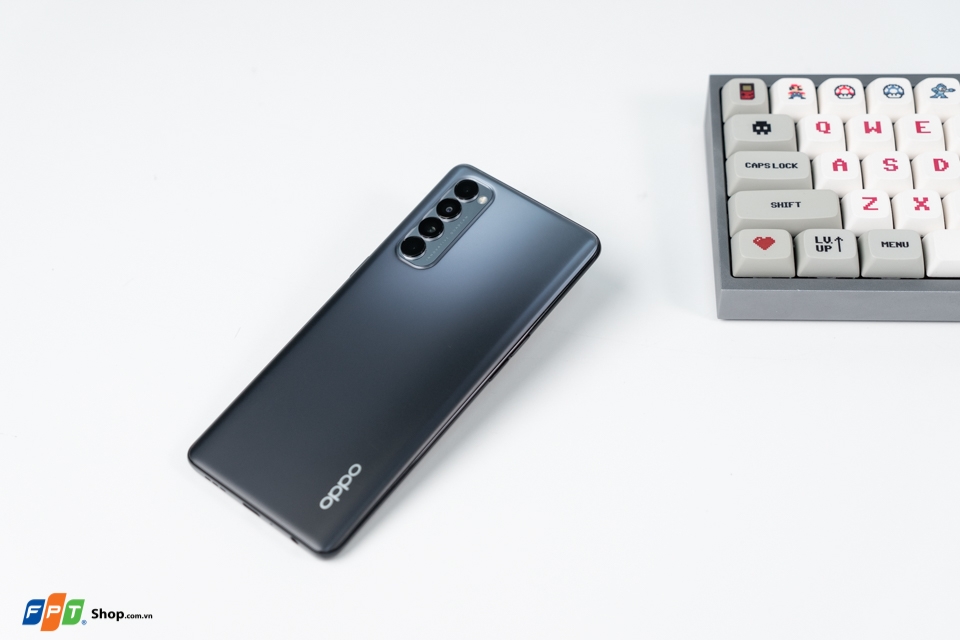 OPPO Reno4 Pro