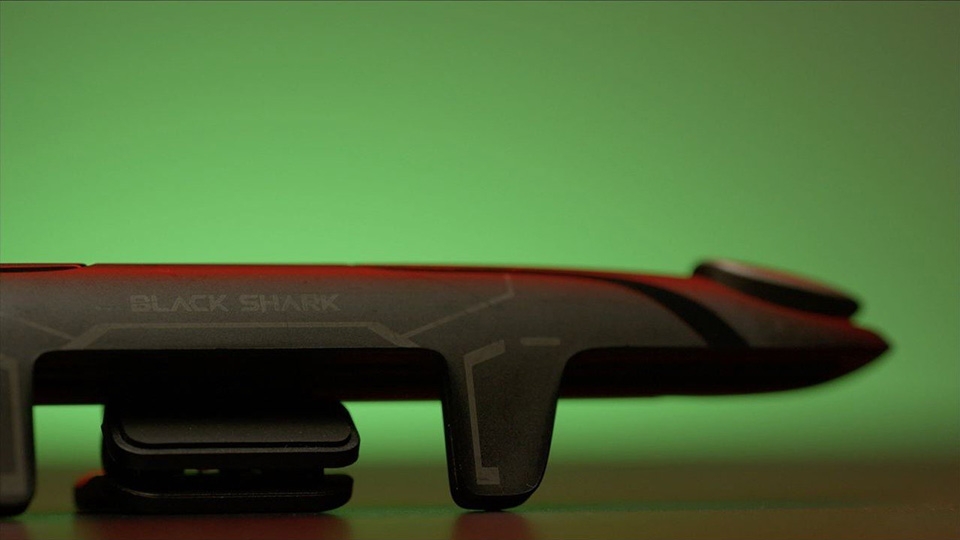 Có gì thú vị trên Xiaomi Black Shark 3S (ảnh 4) Có gì thú vị trên Xiaomi Black Shark 3S (ảnh 4)