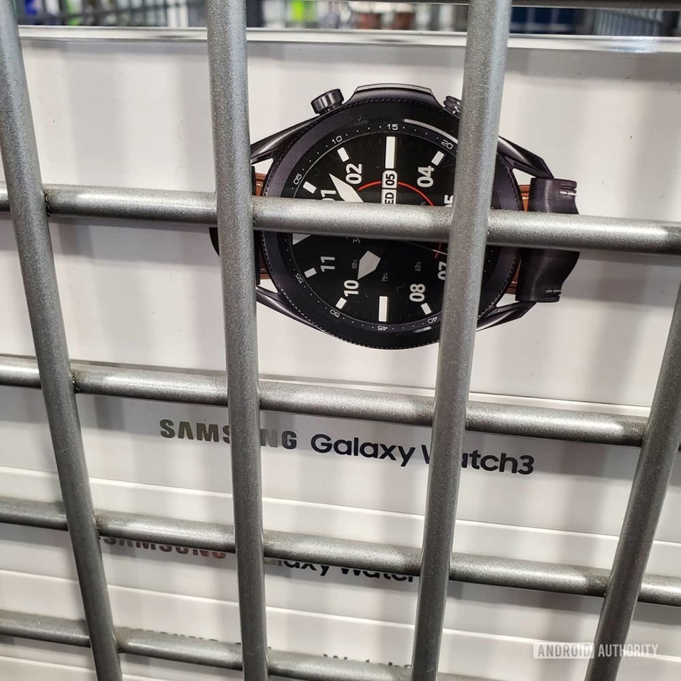 Hộp bán lẻ Galaxy Watch 3 (ảnh 1)