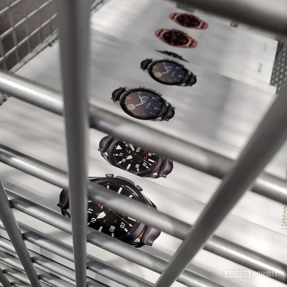 Hộp bán lẻ Galaxy Watch 3 (ảnh 3)