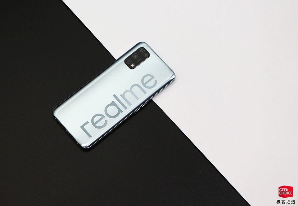 Realme V5