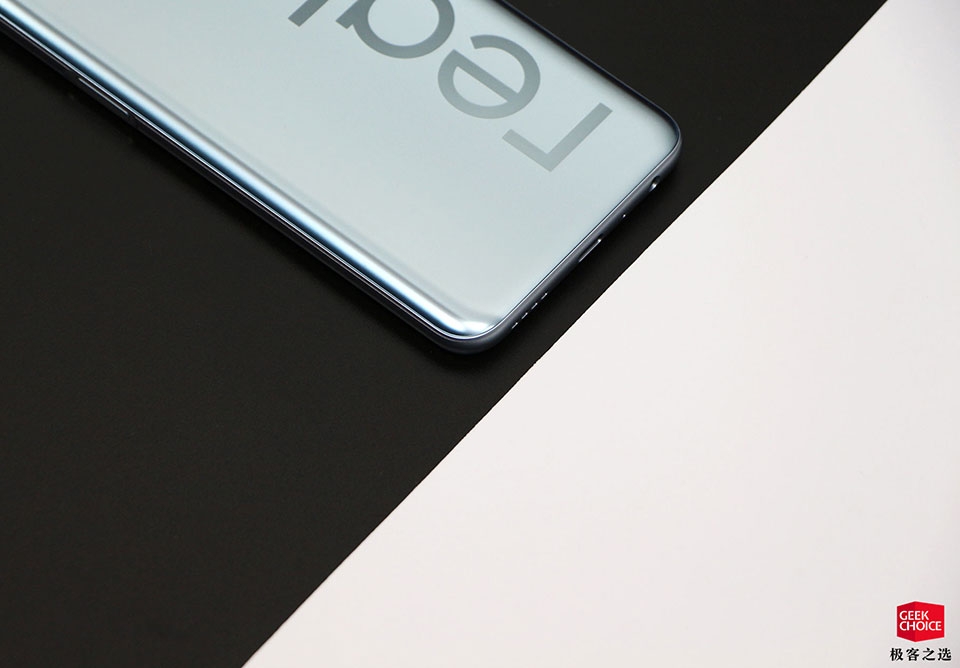 Realme V5