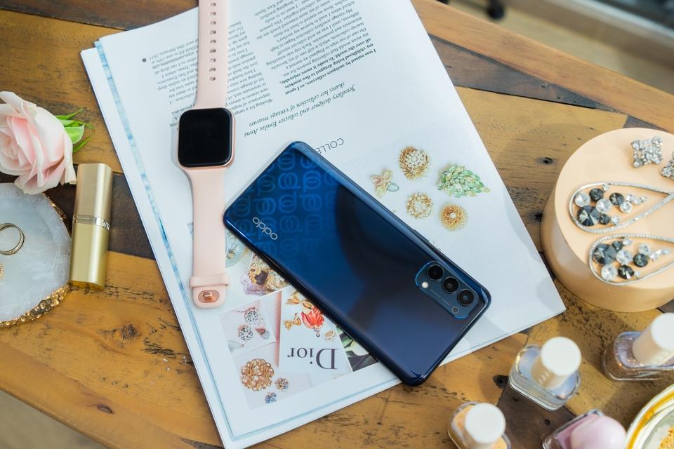 OPPO Reno4