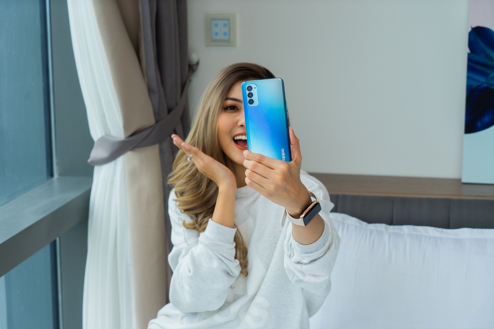 OPPO Reno4