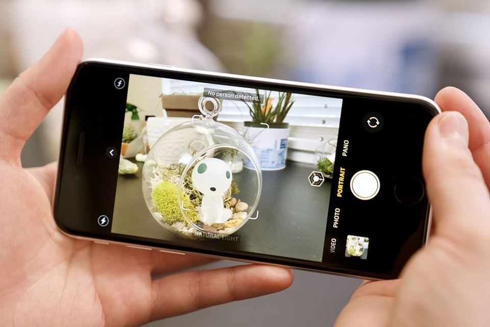 So sánh iPhone SE 2020 và Google Pixel 4a (ảnh 3)