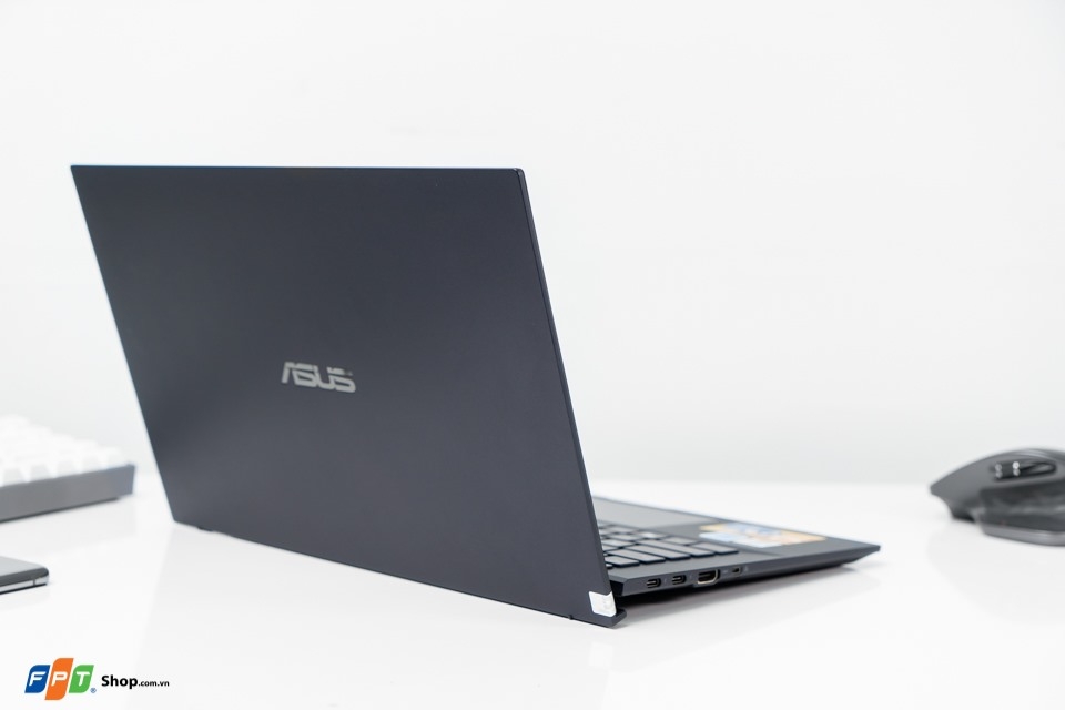Trên tay ASUS Expertbook B9450FA