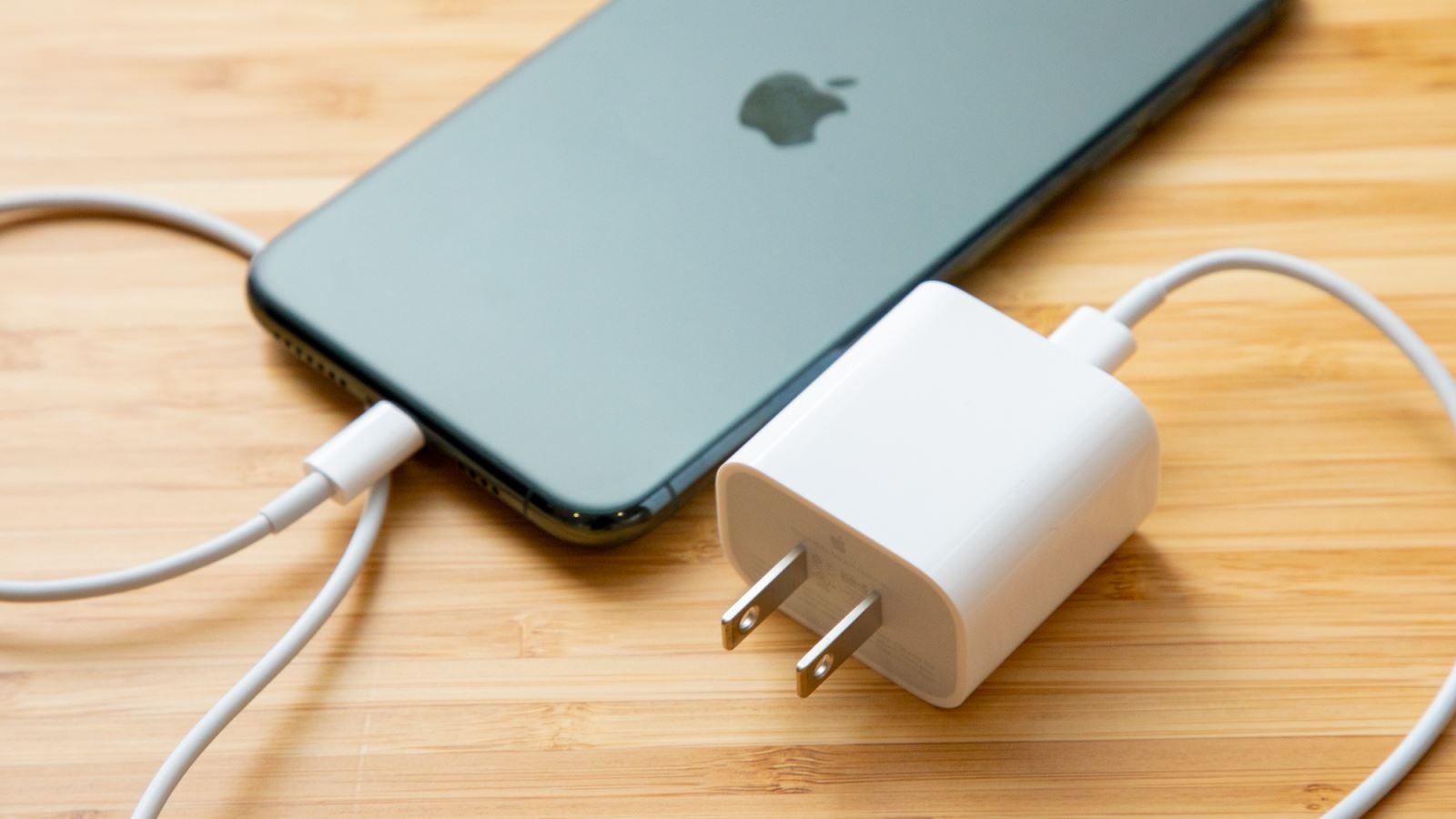 Những điều nên làm từ lúc này nếu bạn muốn mua iPhone 12 78