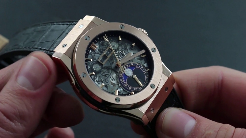 Hublot Classic Fusion Aerofusion Moonphase Titanium