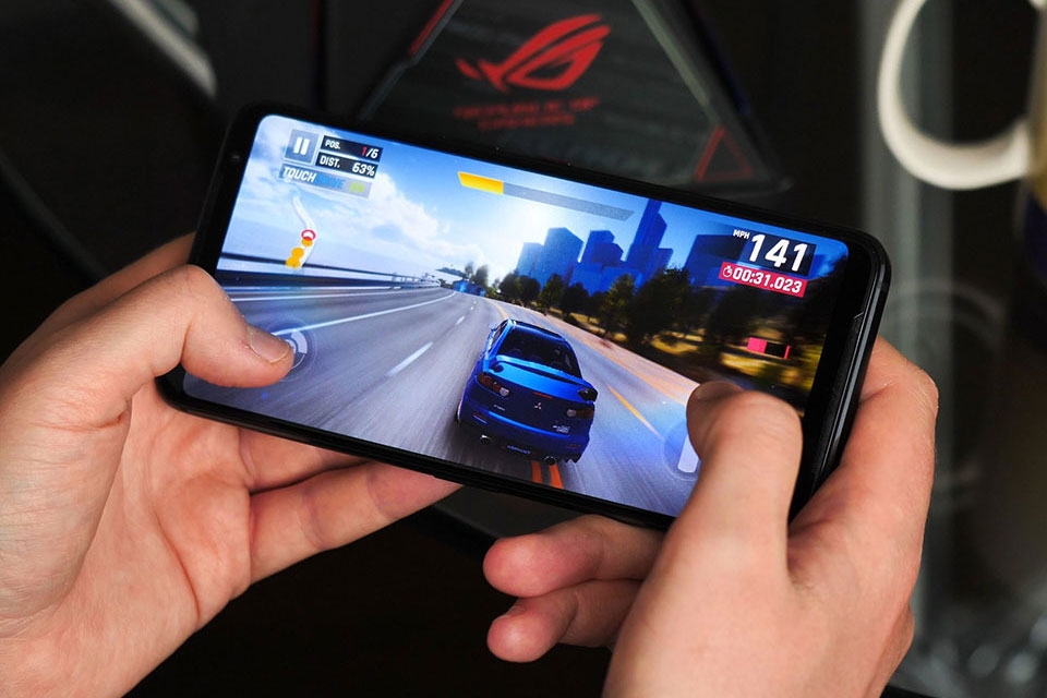 Asus ROG Phone 3 Asus ROG Phone 3