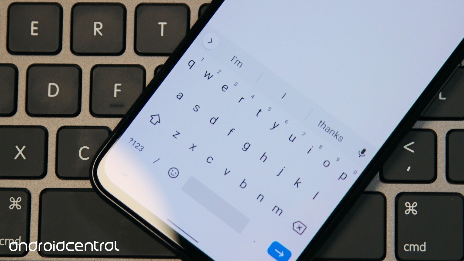 Android 11 tích hợp tính năng Tự động điền mật khẩu vào bàn phím của người dùng