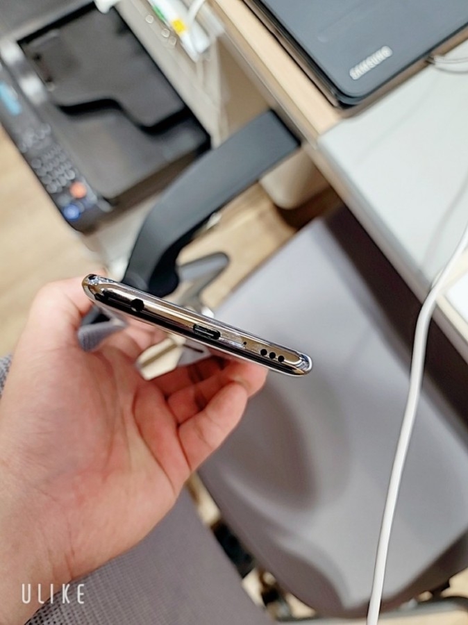 LG Q92 5G đi kèm chip Snapdragon 765G lộ ảnh thực tế trên tay người dùng