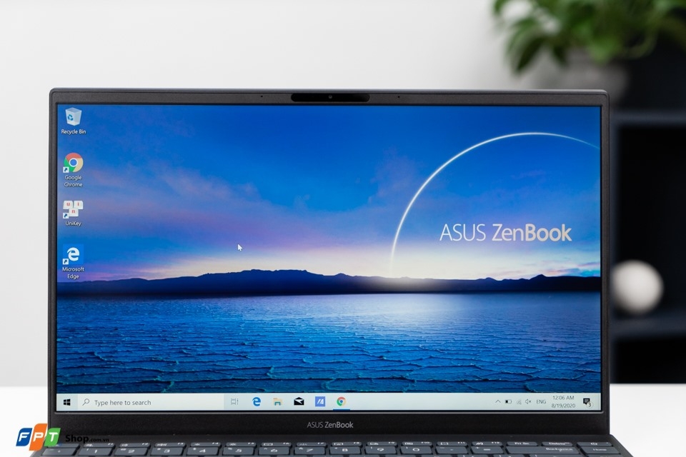Tìm hiểu Asus ZenBook UM425IA: Laptop 14 inch mỏng nhất thế giới