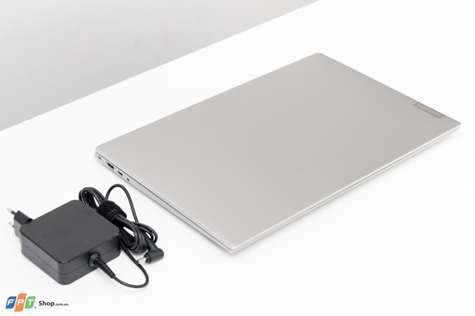 Lenovo IdeaPad S340-15IWL-4